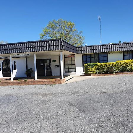 Tally Ho Motor Inn Tenterfield Exterior foto